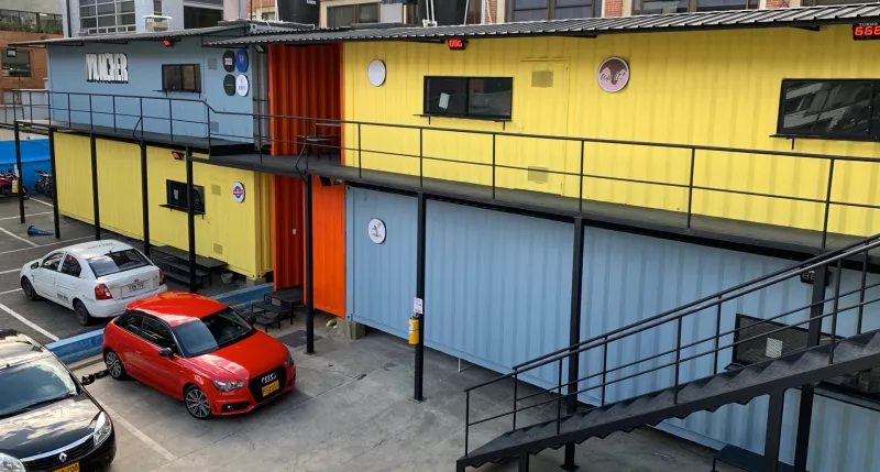 Muncher construye dark kitchens en contenedores.