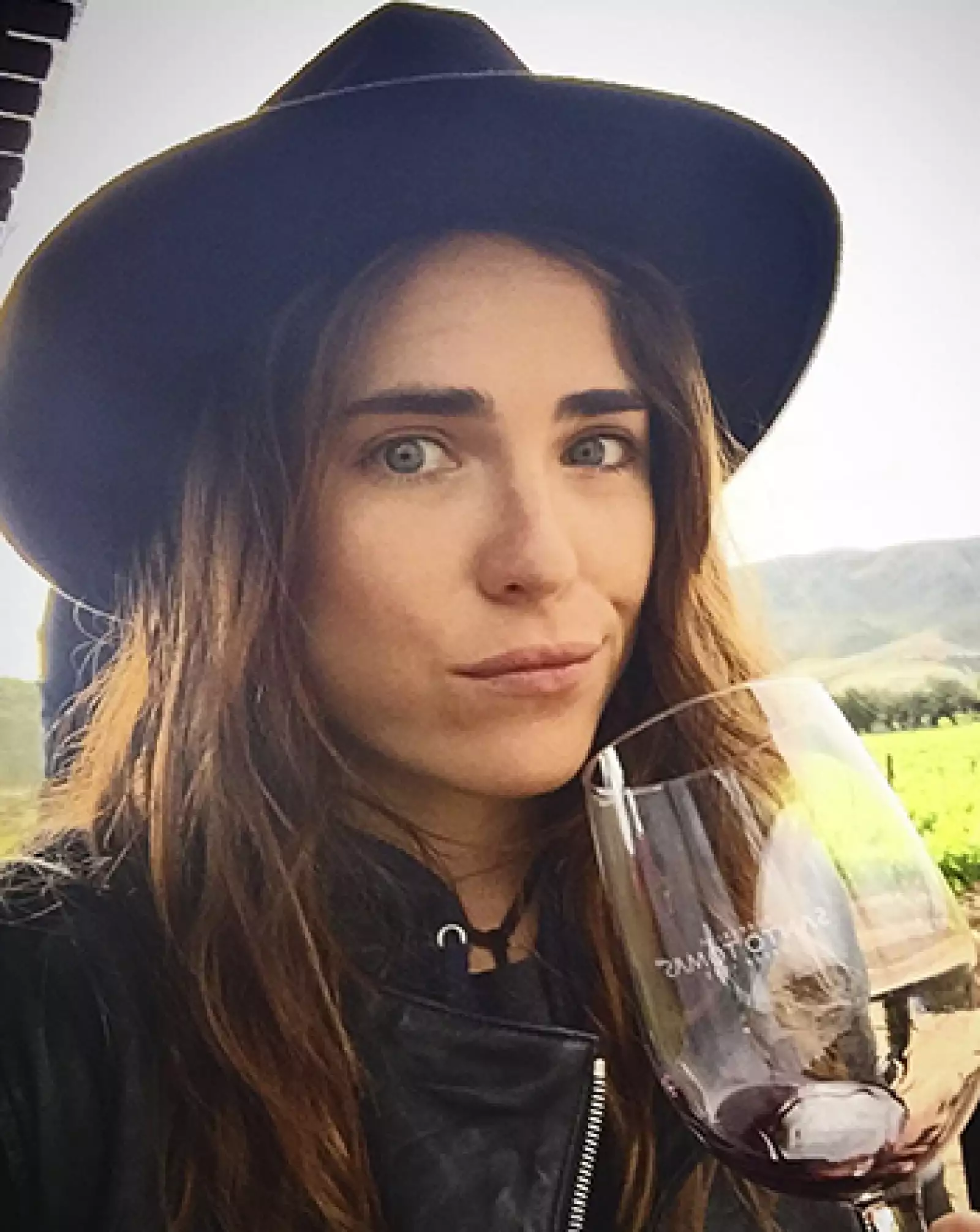 Karla Souza disfrutando Ensenada