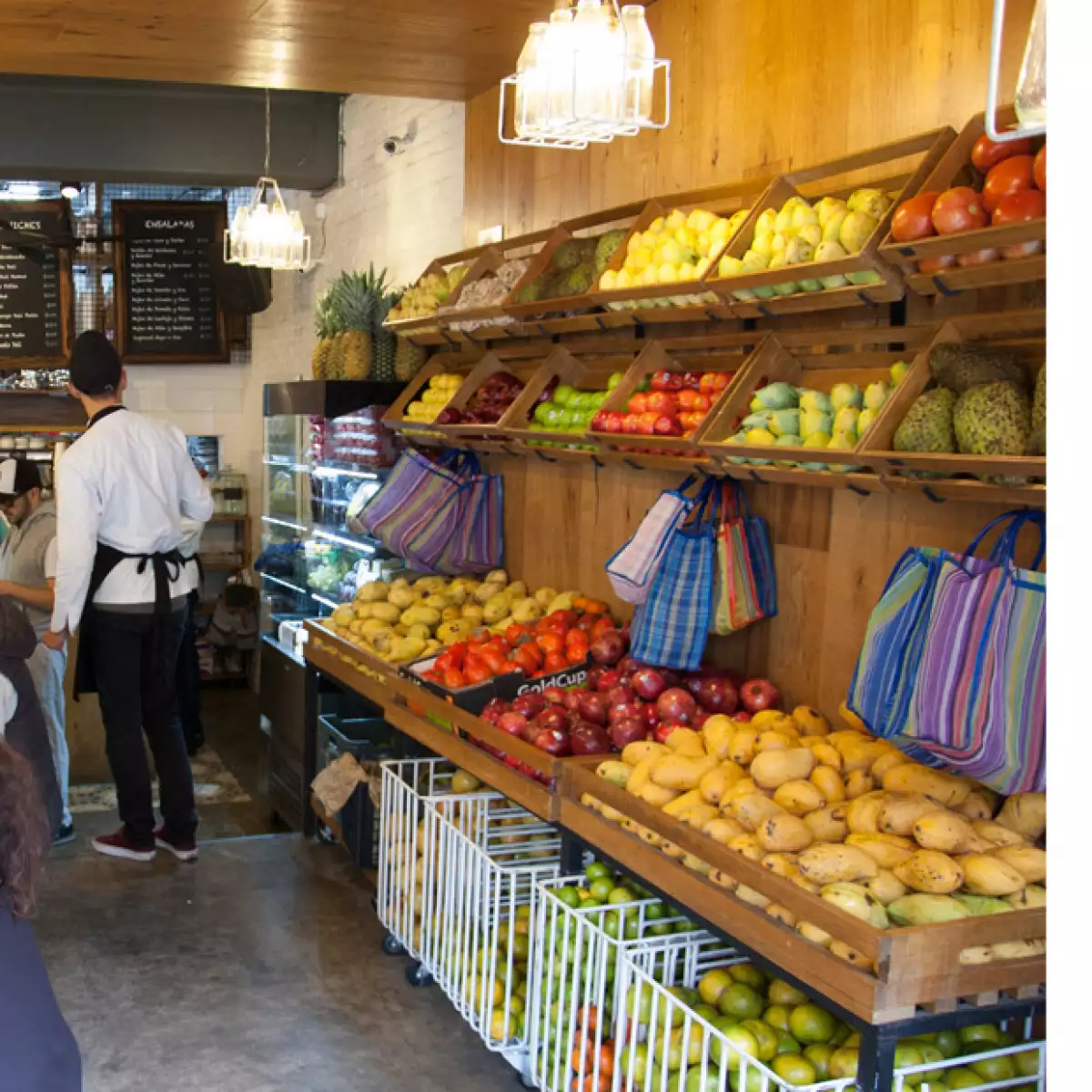 Llega con tiempo, siempre está lleno