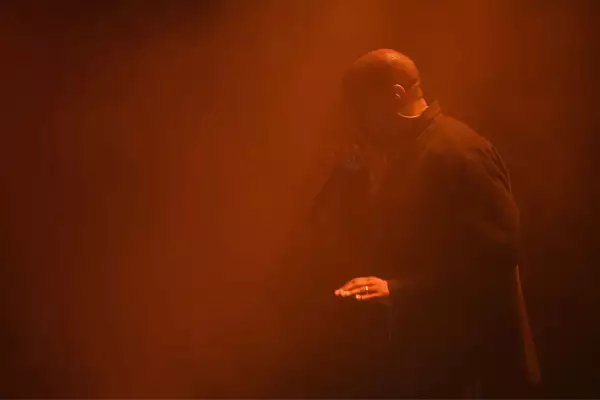 kanye west 2016.png