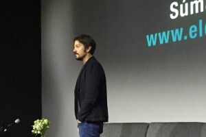 Diego Luna conferencia