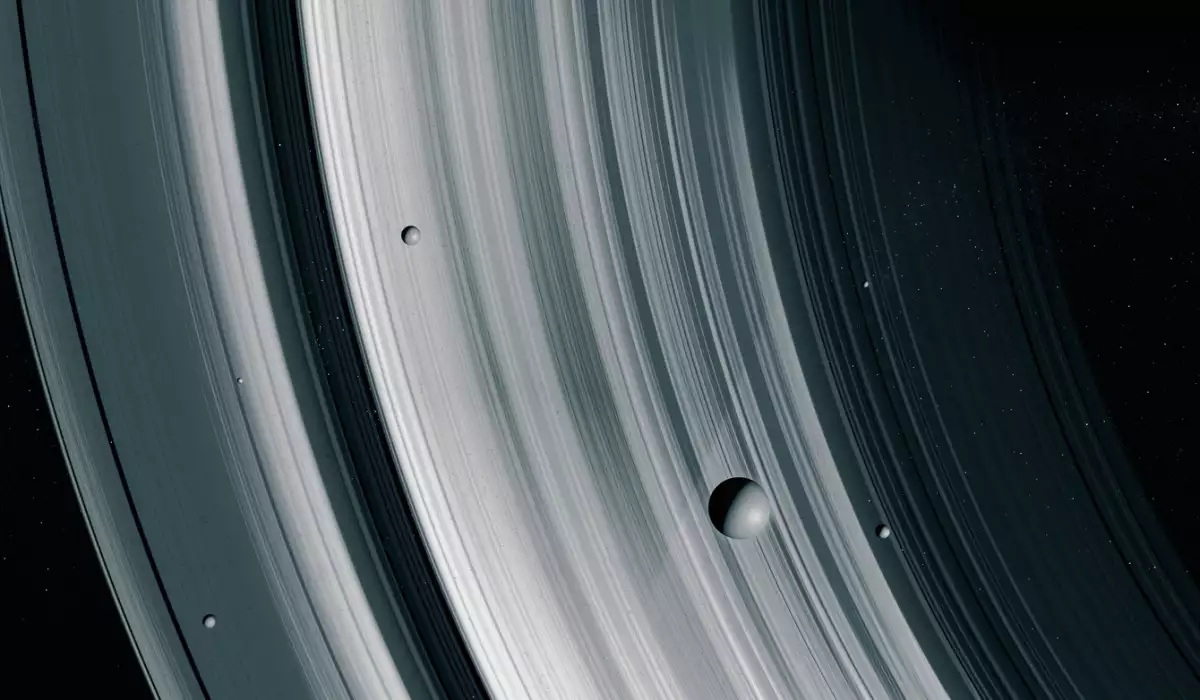 saturno febrero