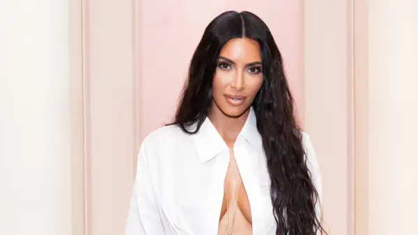 Kim Kardashian demuestra su belleza antes de las cirugías