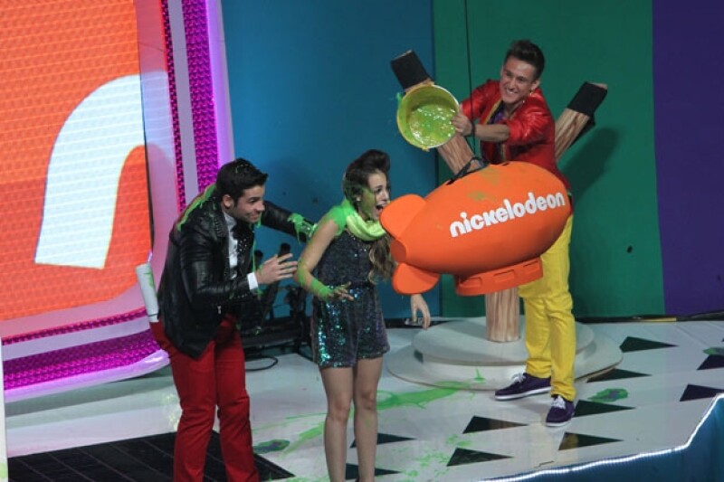 Danna Paola fue la primera bañada en slime.