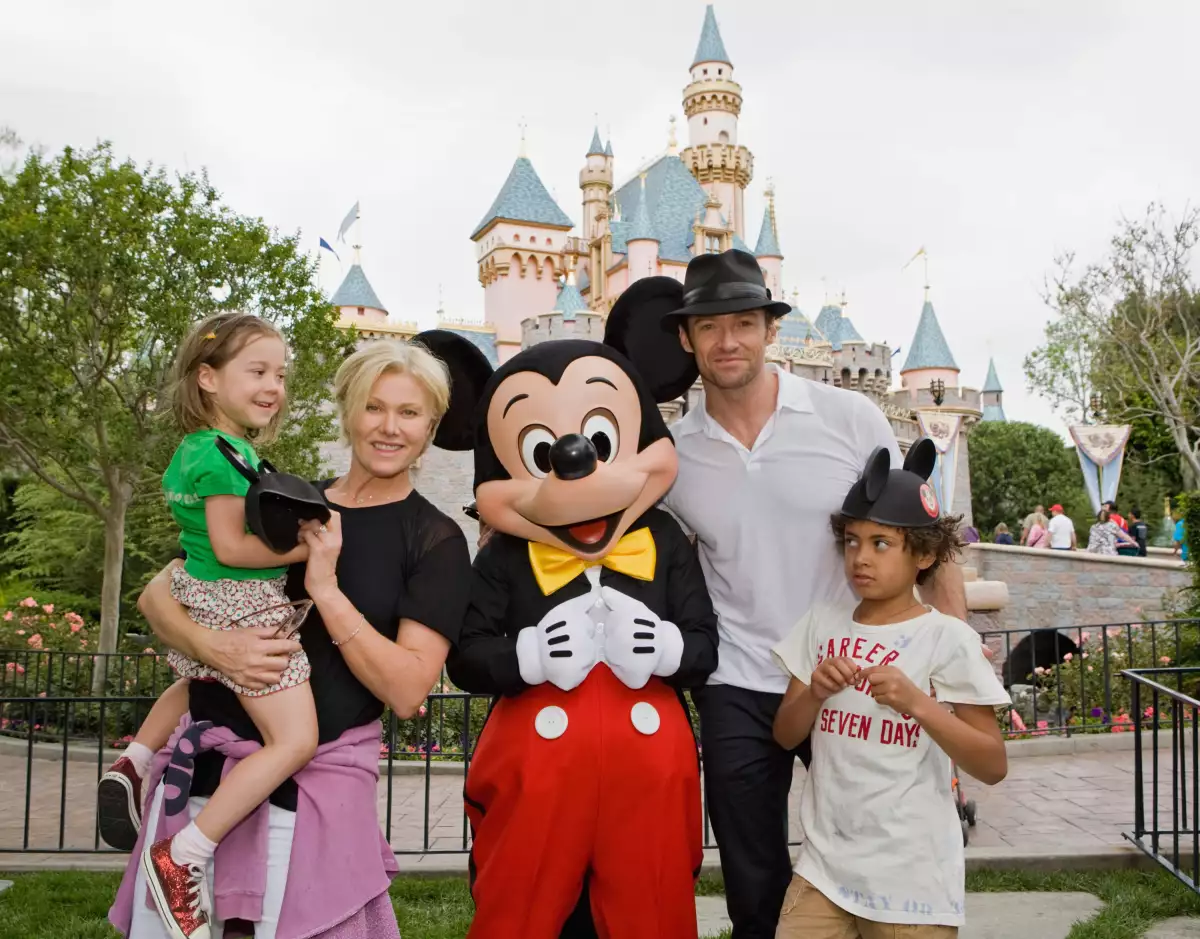 Hugh-Jackman-Deborah-Lee-hijos