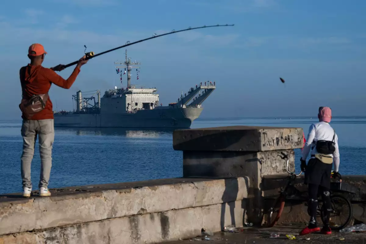 Buques mexicanos arriban a Cuba con ayuda humanitaria