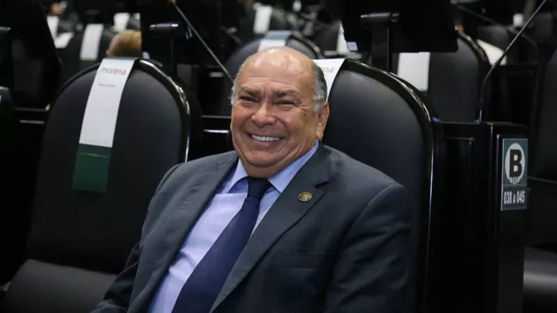 Papá de Checo Pérez
