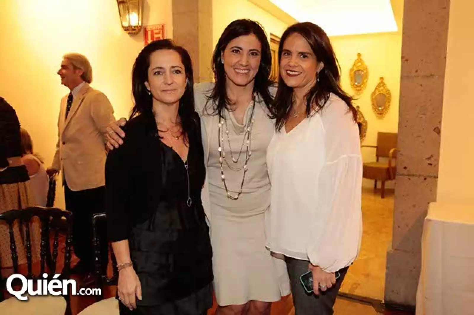 Paulina Rocha,Alicia Lebrija y Alejandra Angoitia