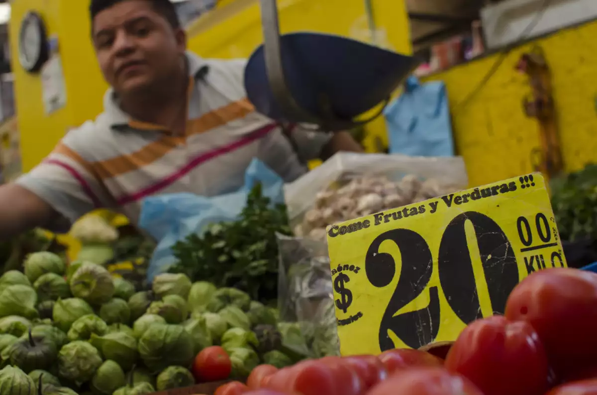 El alza del dólar evitará que la inflación siga por debajo del 3%.