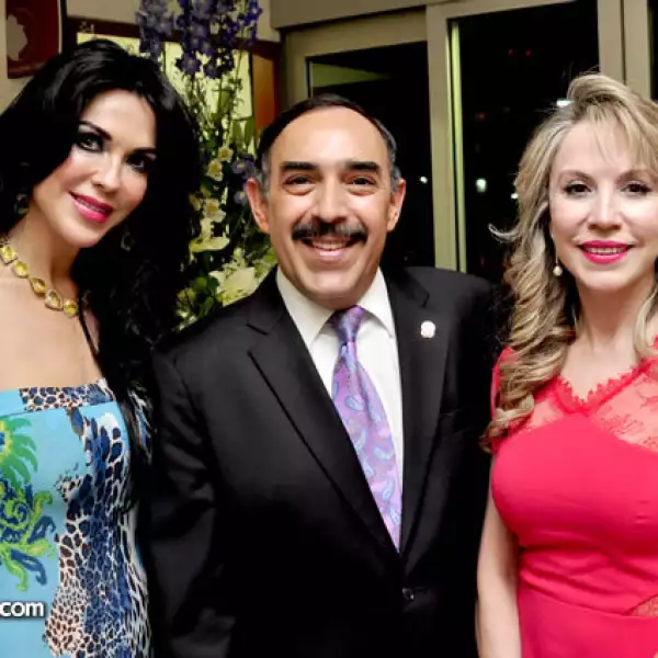 Martha Ruiz de Ordaz, Jorge Ocampo y Sonia Garza de Ocampo
