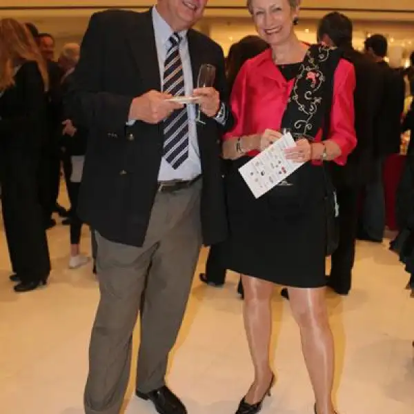 Mike Jones,Judith Mcgregor