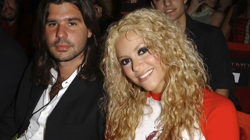 Luego de 11 años de relación, la cantante colombiana le dijo adiós al hijo del ex presidente argentino Fernando de la Rúa