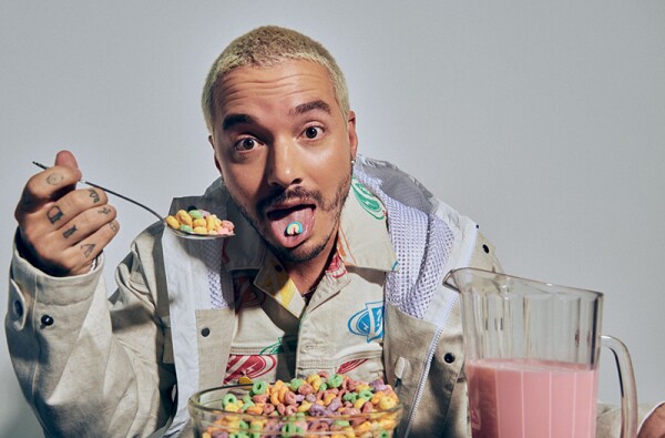 j-balvin-guess-elle-man-colores-2