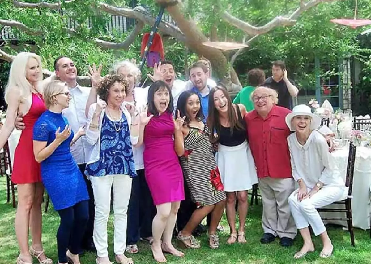 Mara Wilson compartió esta foto del elenco de la legendaria película infantil.