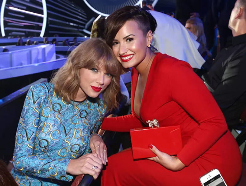 En una entrevista con Refinery29, Demi habló sobre su pelea con la novia de Calvin Harris y cómo se siente al respecto.