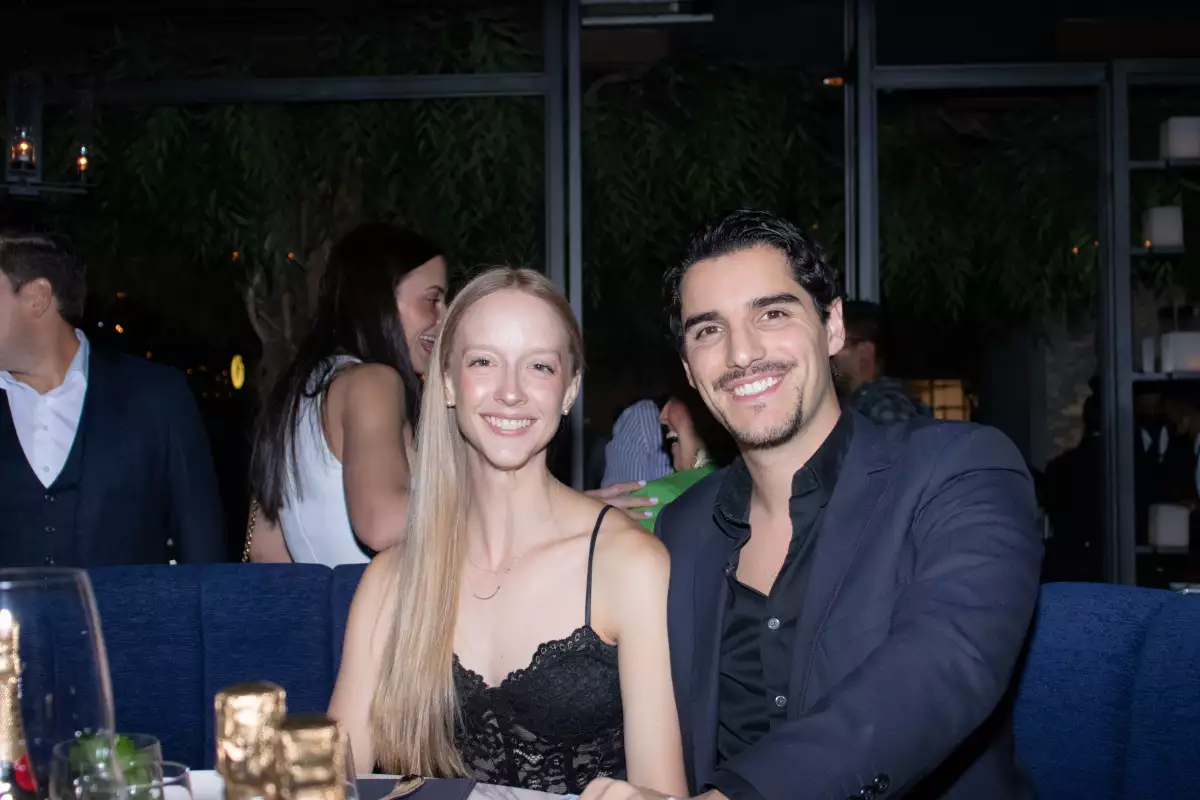 52 Fer Tovar y Fernanda Ribera.jpg