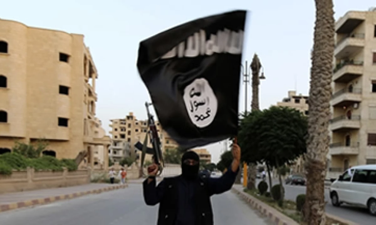 Los países árabes tienen miedo de que ISIS ejerza represalias contra ellos, en caso de que los bombardeen. (Foto: Reuters)