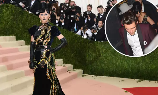 Aunque Katy y Orlando no posaron juntos en la red carpet de la Met Gala, sí estuvieron juntos en la fiesta.