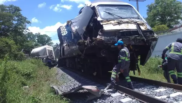 Tren Interoceánico choca en Chiapas