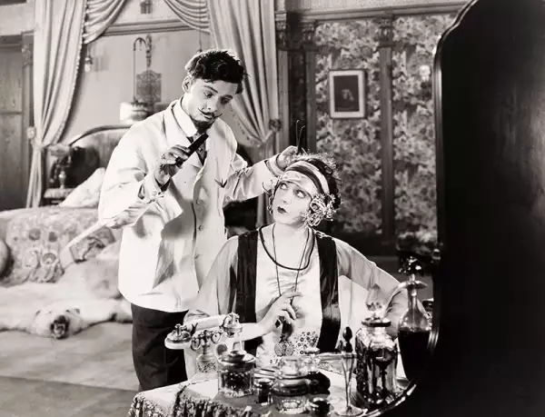 Film: The White Moth, 1924.