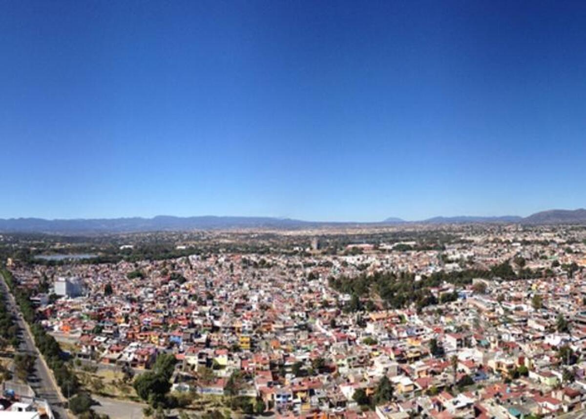 Ayuntamiento de Cuautitlán Izcalli dona predio para nueva catedral Ayuntamiento de Cuautitlán Izcalli dona predio para nueva catedral