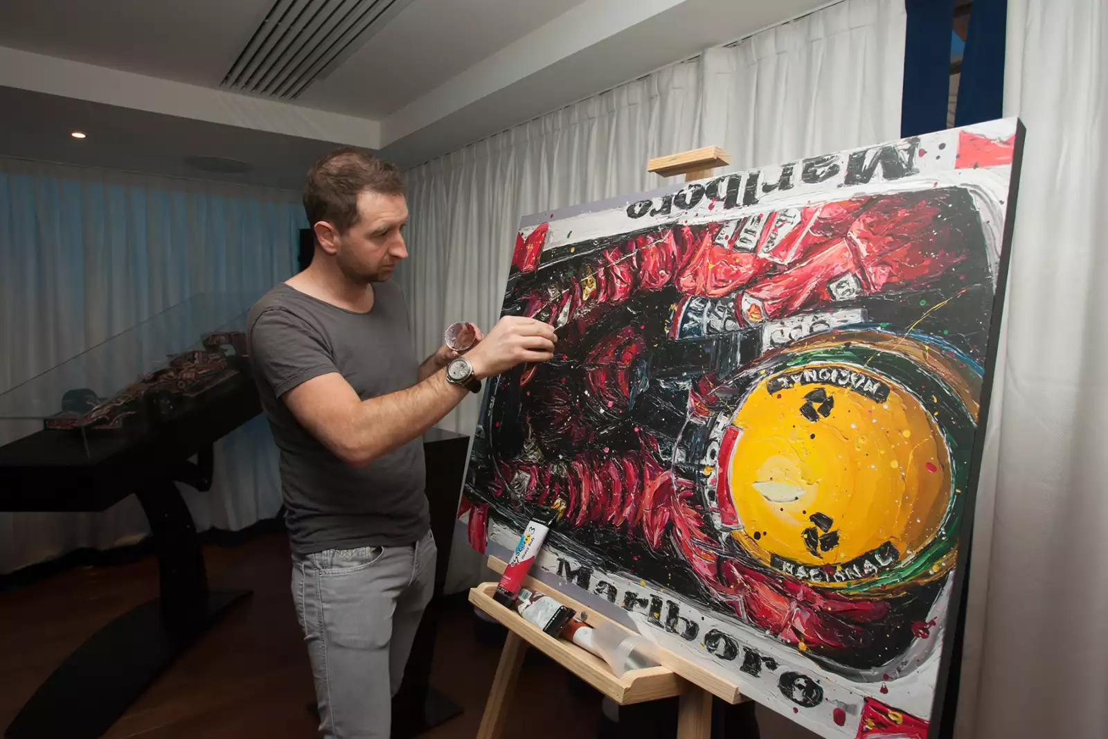 Subasta Fundación Checo Pérez