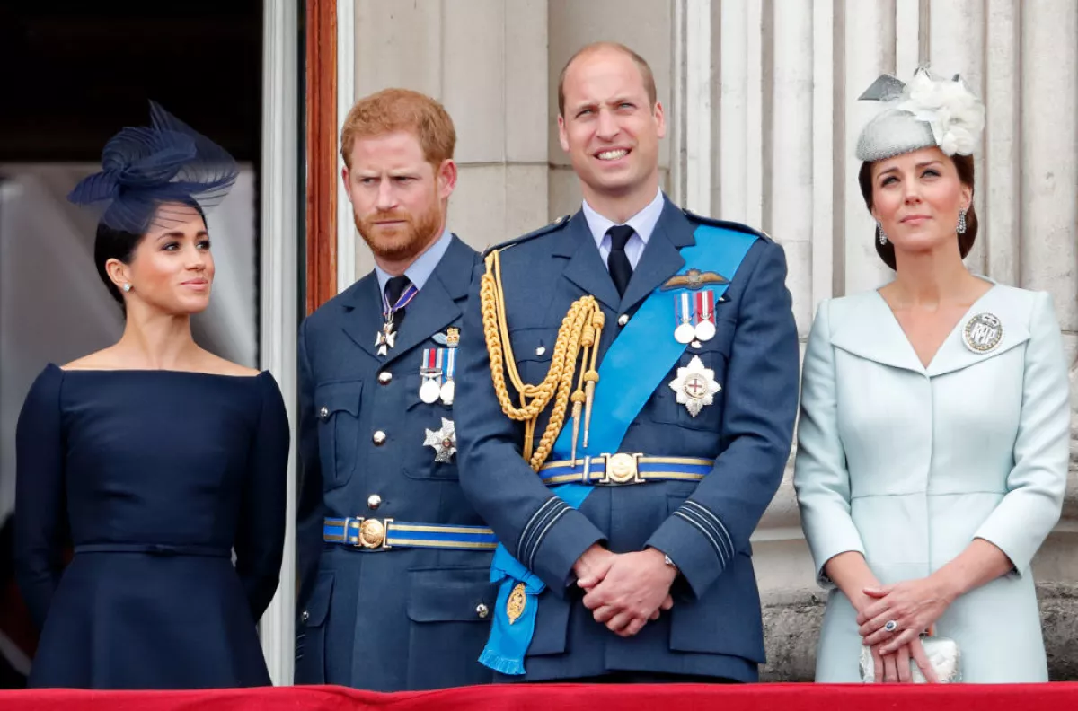 Meghan Markle. príncipe Harry, príncipe William y Kate Middleton