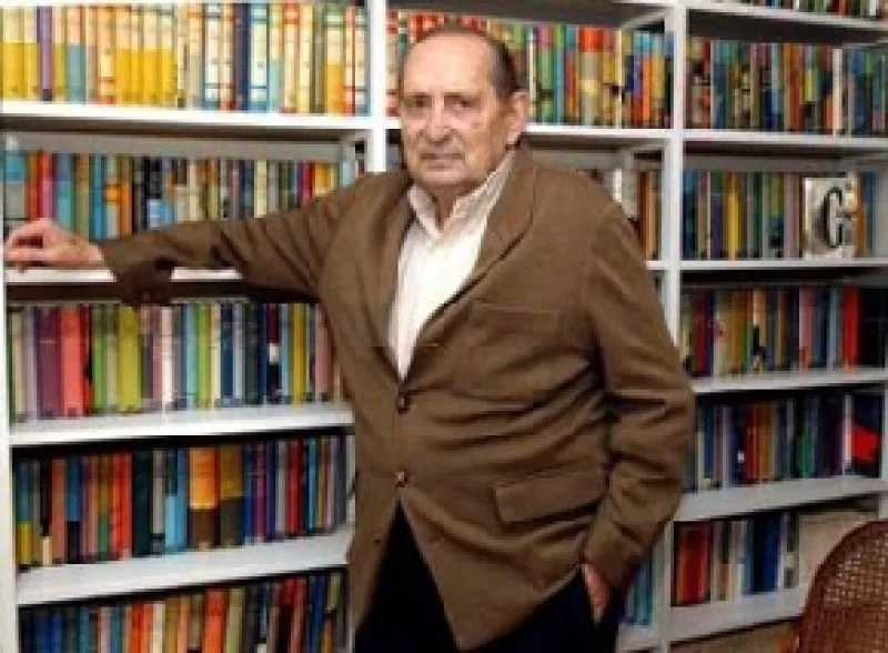 El autor español falleció hoy a los 89 años a causa de cáncer de colon.