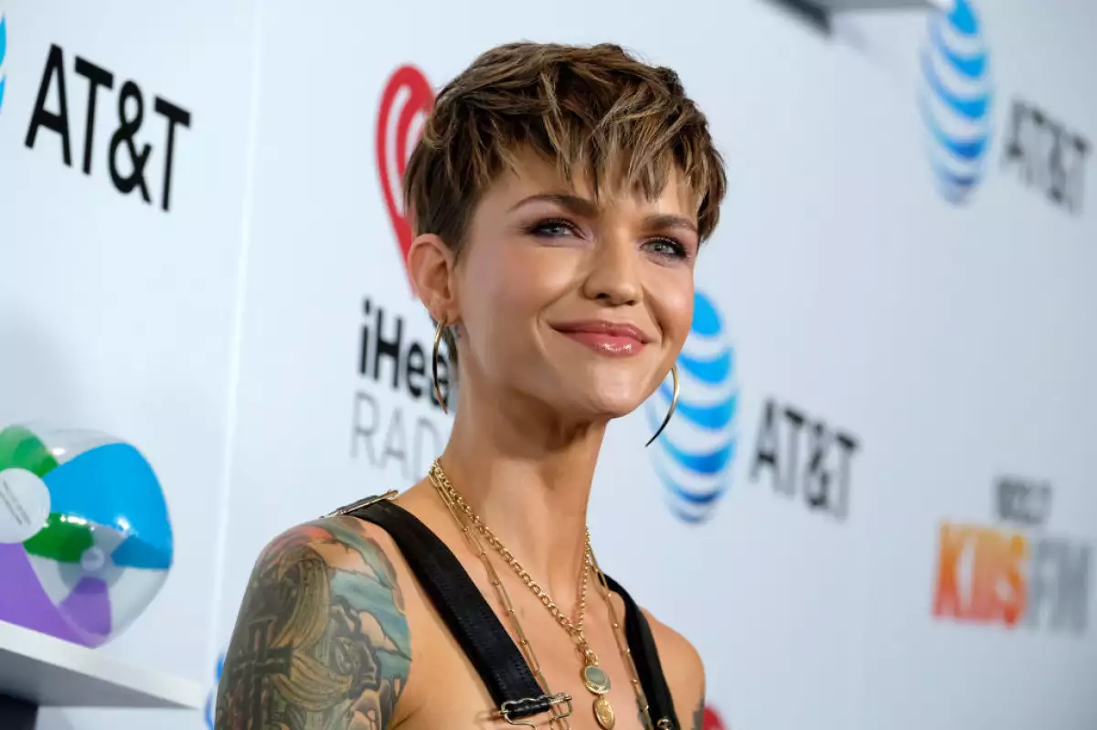 Ruby Rose será Batwoman.
