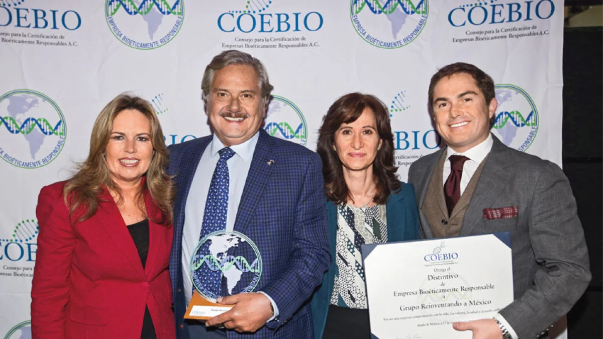 Lorena Malpica Hernández, Directora General de COEBIO A.C., Javier López,