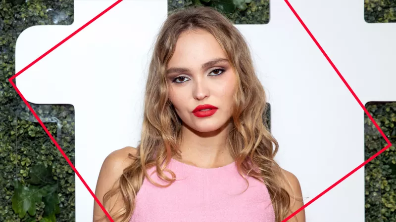 Lily-Rose Depp no quiere que la etiqueten con el término "nepo baby".