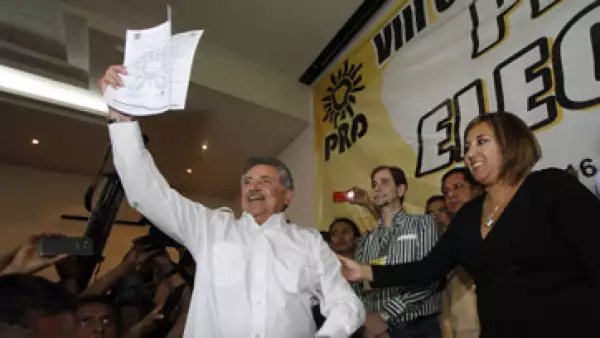 El diputado Estefan Garfias fue electo en una sesión del PRD en la capital oaxaqueña. (Foto: Cuartoscuro )