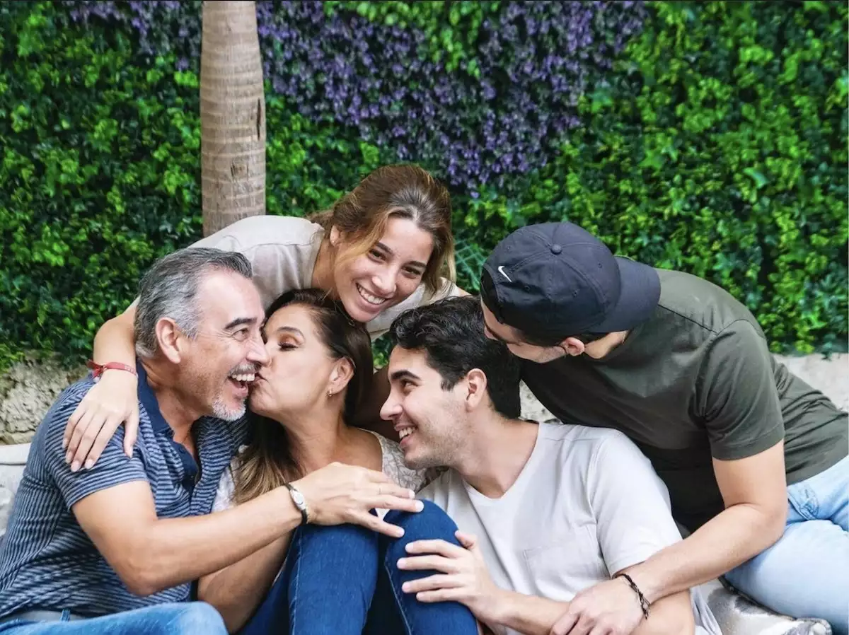 FAMILIA-MARA-LEZAMA.jpg