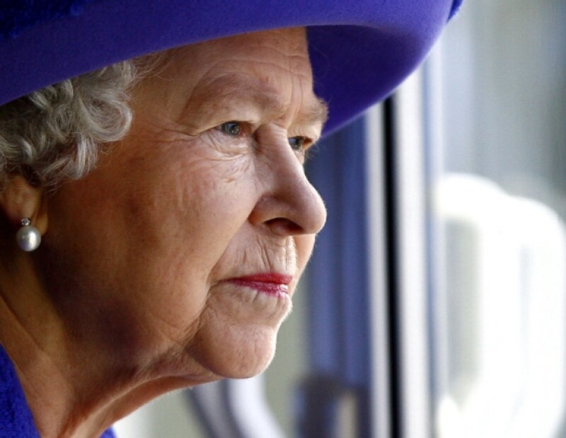 Isabel II celebra 60 años al frente de la Casa Real Windsor, que reina sobre Inglaterra y la Mancomunidad de las Naciones, desde hace mil años. Al festejo se le conoce como Jubileo de Diamante.