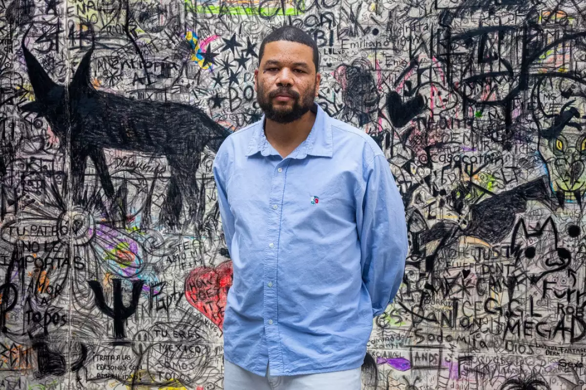 El artista colombiano Óscar Murillo. 