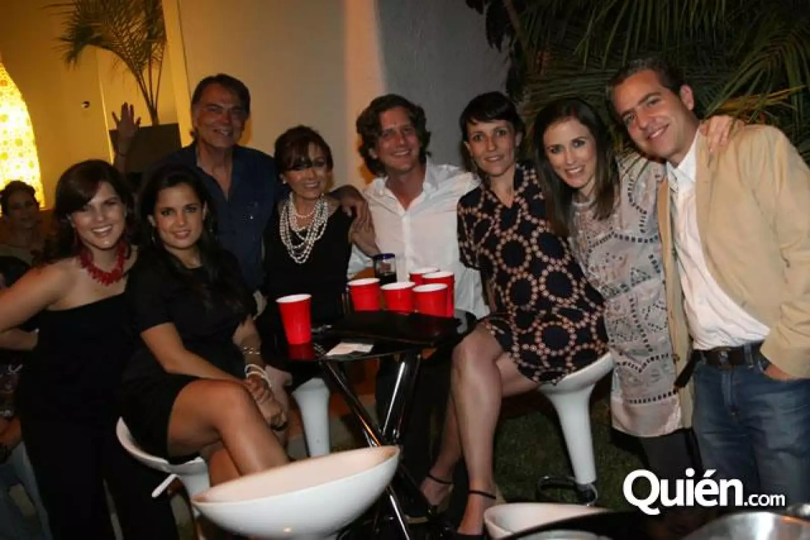 Fiesta de Fernando Lebrija por sus 2 diosas de plata