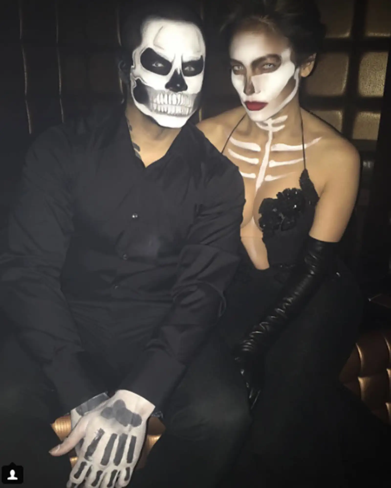 JLo fue una calavera muy sexy y se divirtió en la fiesta de Heidi Klum.