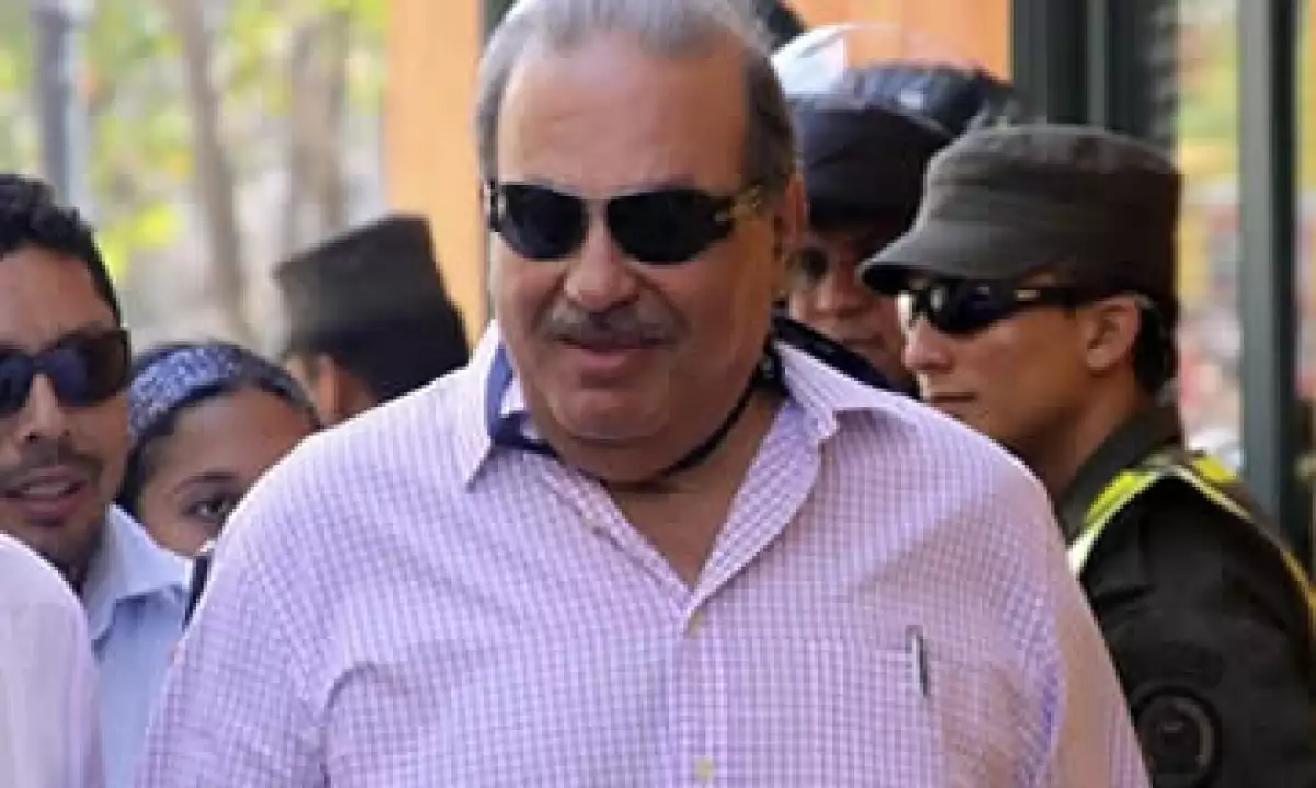 México es un país con gran pobreza, de gran desigualdad, donde la gente gana mucho menos que en otros países de la OCDE, afirmó John Ackerman. (Foto: AP)
