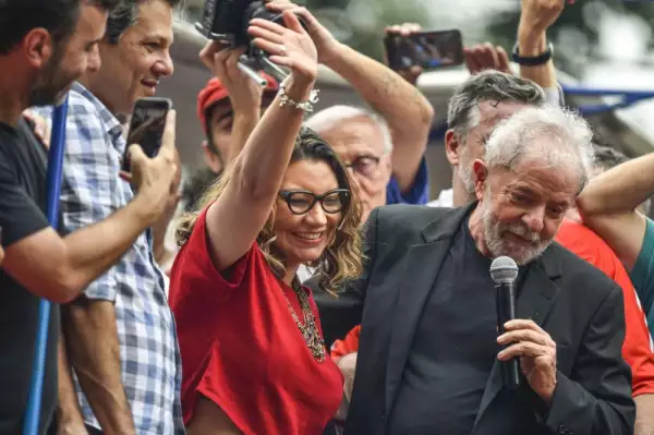 Lula da Silva anuncia boda .jpg