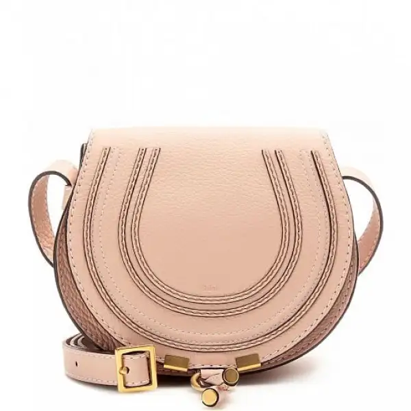 Chloé.