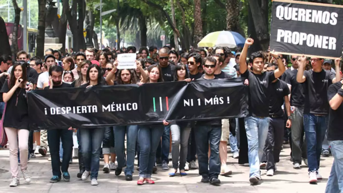 Caminata estudiantes Ni uno más