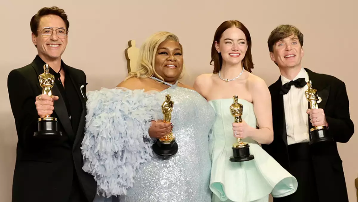 los ganadores al oscar por mejor actor y mejor actriz de reparto, así como mejor actriz y mejor actor en papel protagónico.