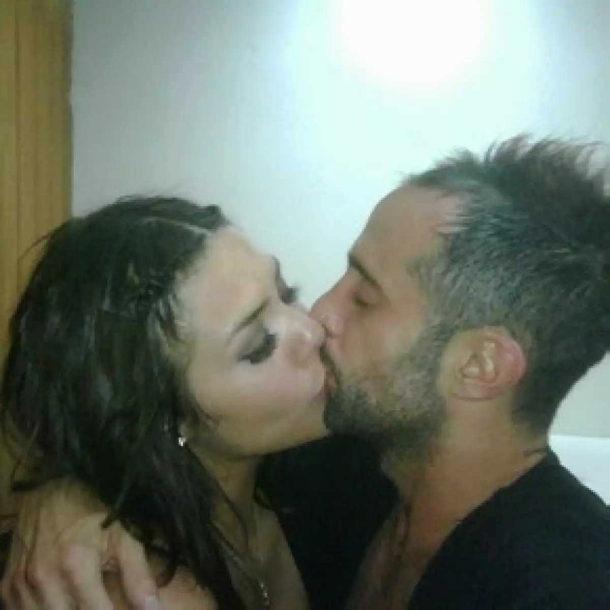 El vocalista de la agrupación mexicana "Camila" envió un comunicado a los medios en donde aseguraba que nada de lo dicho acerca de su separación con Yuridia es cierto.