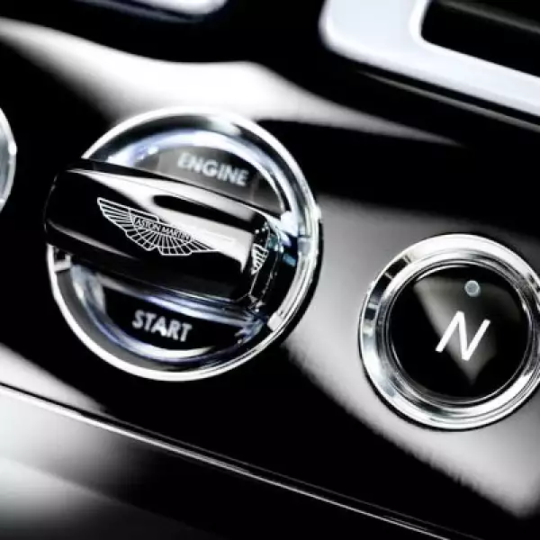 El equipamiento actual incluye un navegador satelital con pantalla de 6.5 pulgadas, ‘bluetooth’ y sistema de sonido con entrada para iPod.