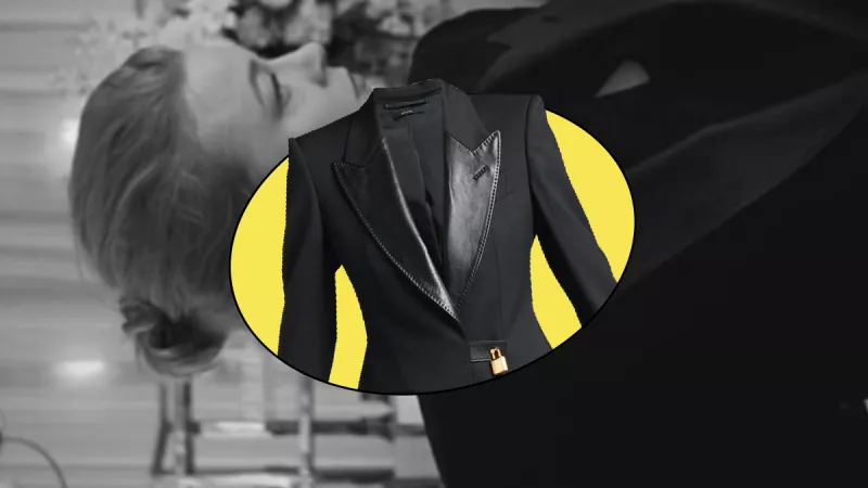 Siobhan apostó por un total look negro para a boda de Connor.