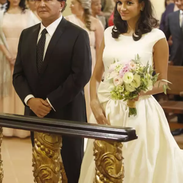 Óscar Mario Beteta y Zyanya Barceló