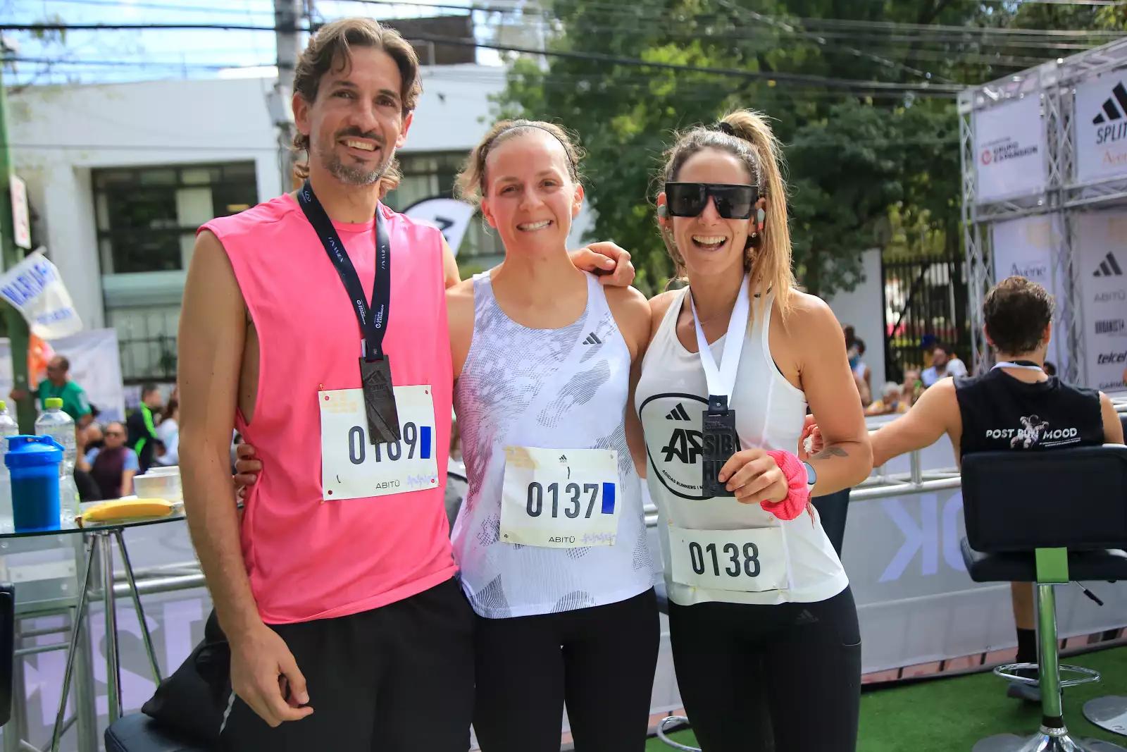 Javier Carballo , Dinora Villegas y  Mandy Viaña 
