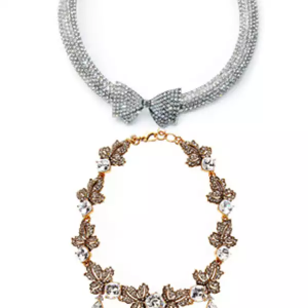 Los diamantes siempre han sido el cliché más alabado por la mujer. Con detalles femeninos la gargantilla de Nina Ricci y con una propuesta más cargada propone Osacr de la Renta.