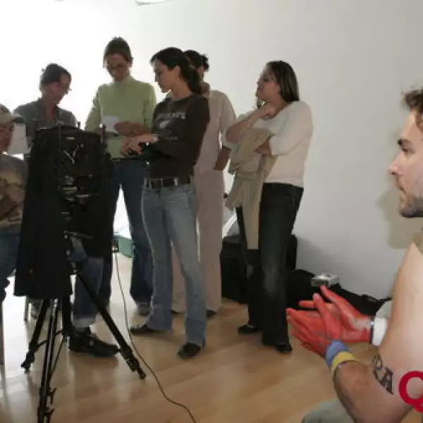 Manolo Cardona Backstage