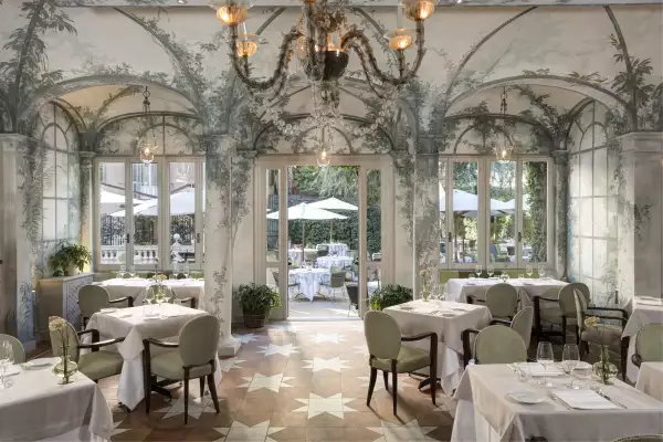 RFH Hotel de Russie - Le Jardin Restaurant 7506 JG Nov 2021.jpg